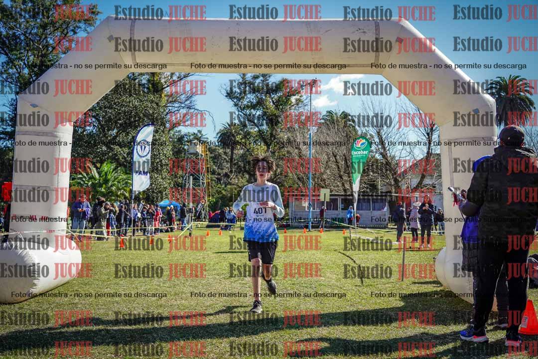 Fotos de la llegada del cross de 2000 m