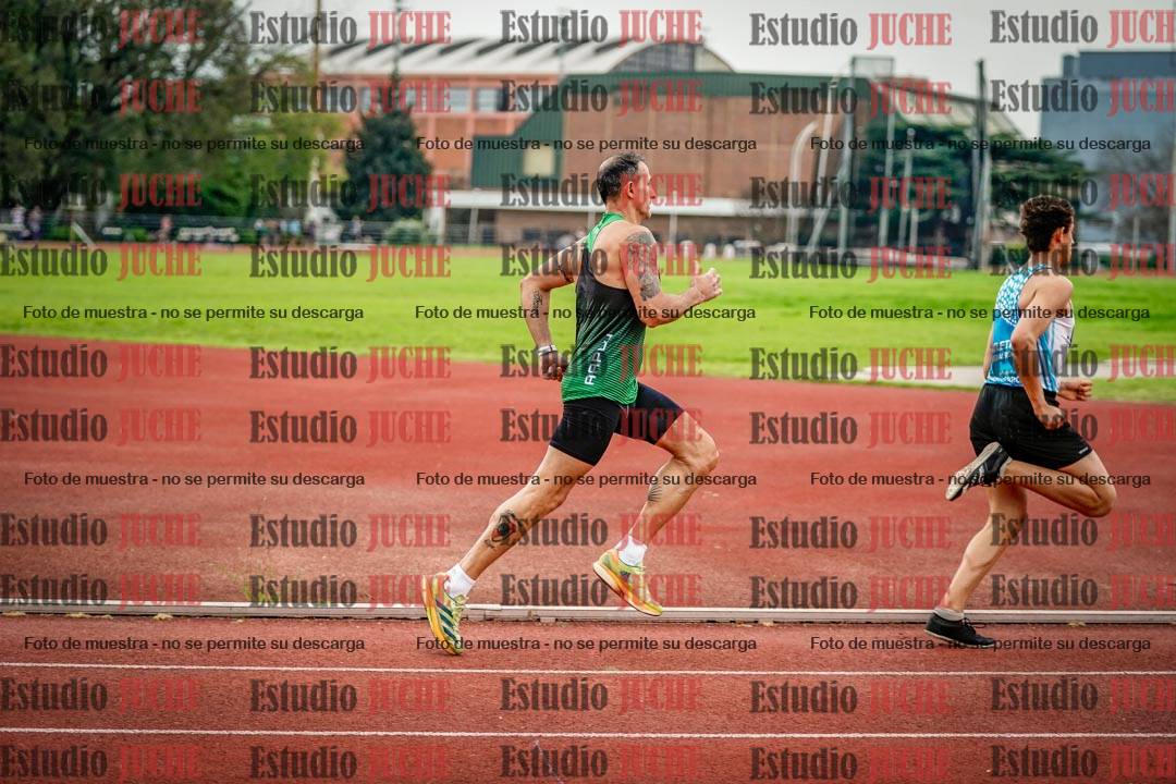 Fotos de los 800 m llanos de varones