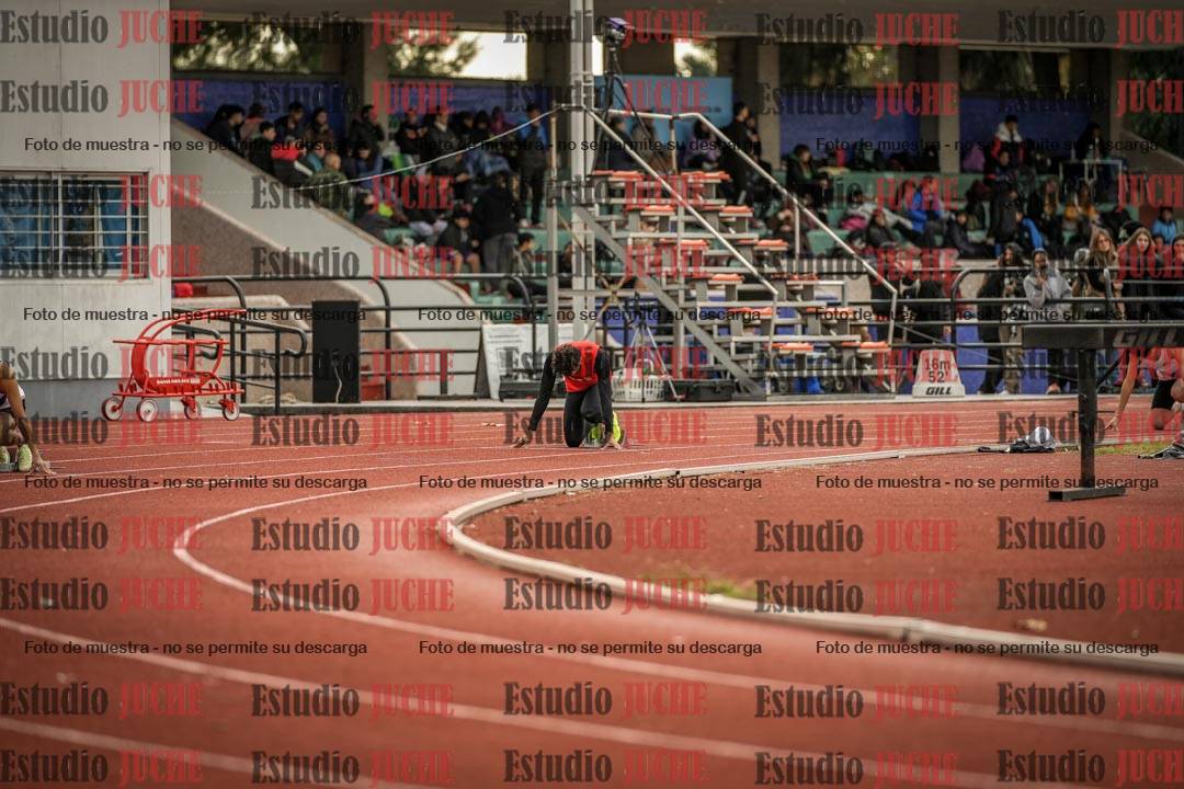 Fotos de los 400 m llanos de varones
