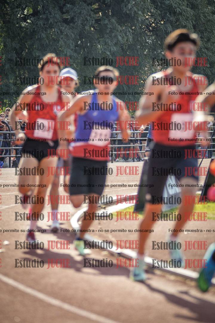 Fotos de los 800 m llanos de varones