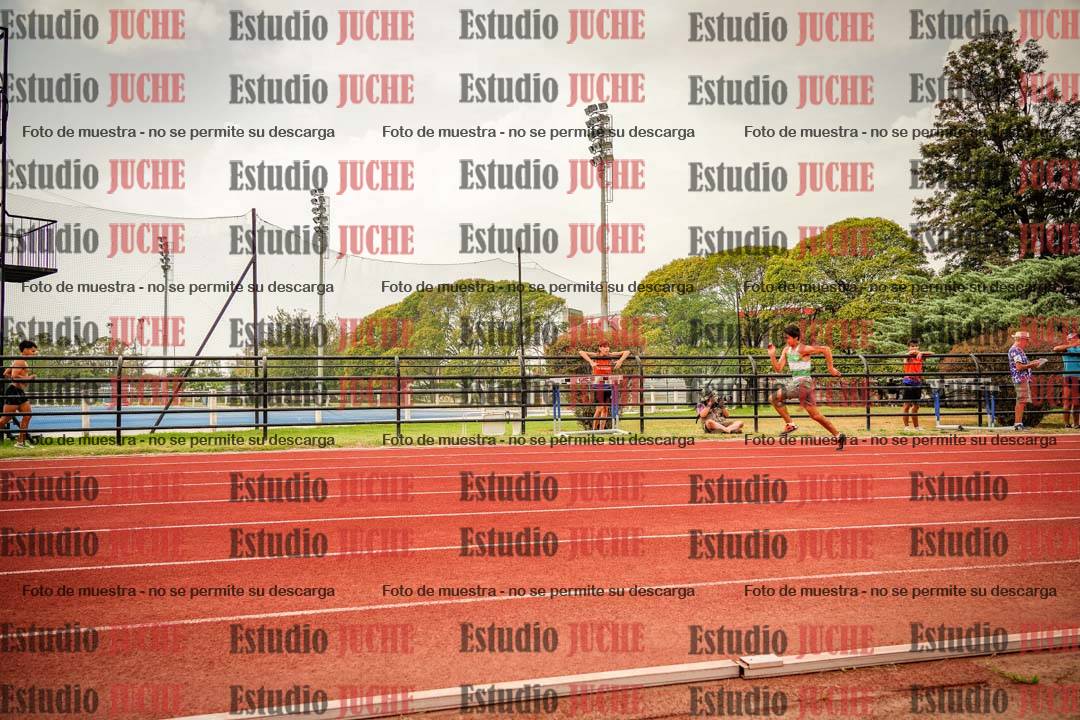 Fotos de los 200 m llanos de varones