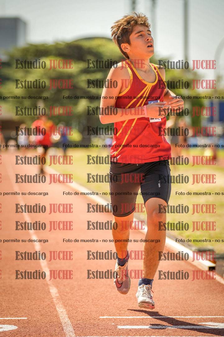 Fotos de los 600 m llanos de varones
