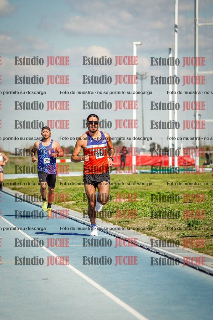 Fotos de los 5000 m llanos de mujeres y varones