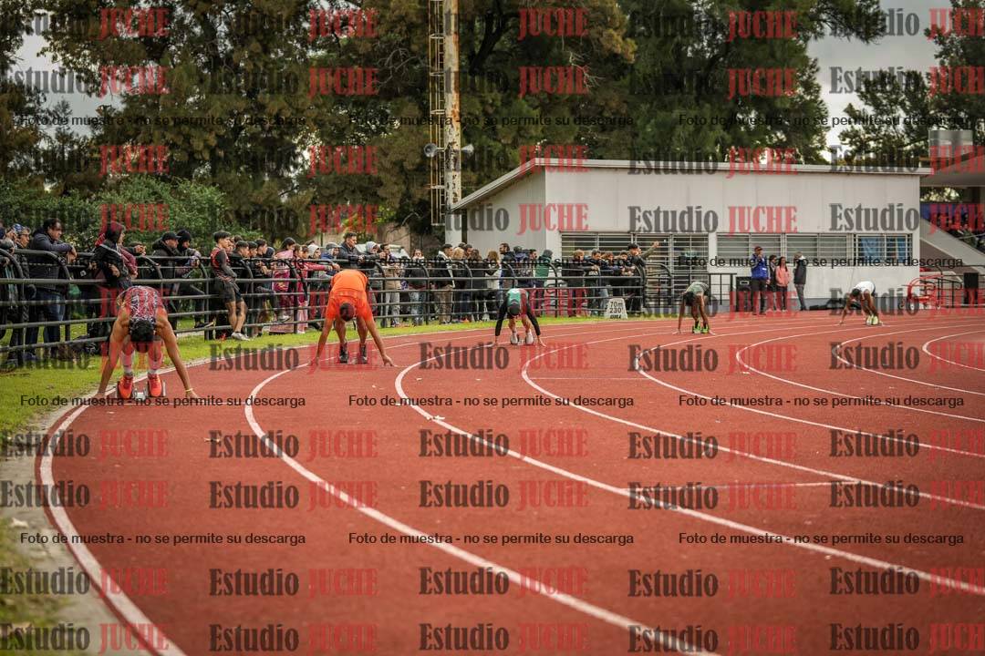 Fotos de los 400 m llanos de varones