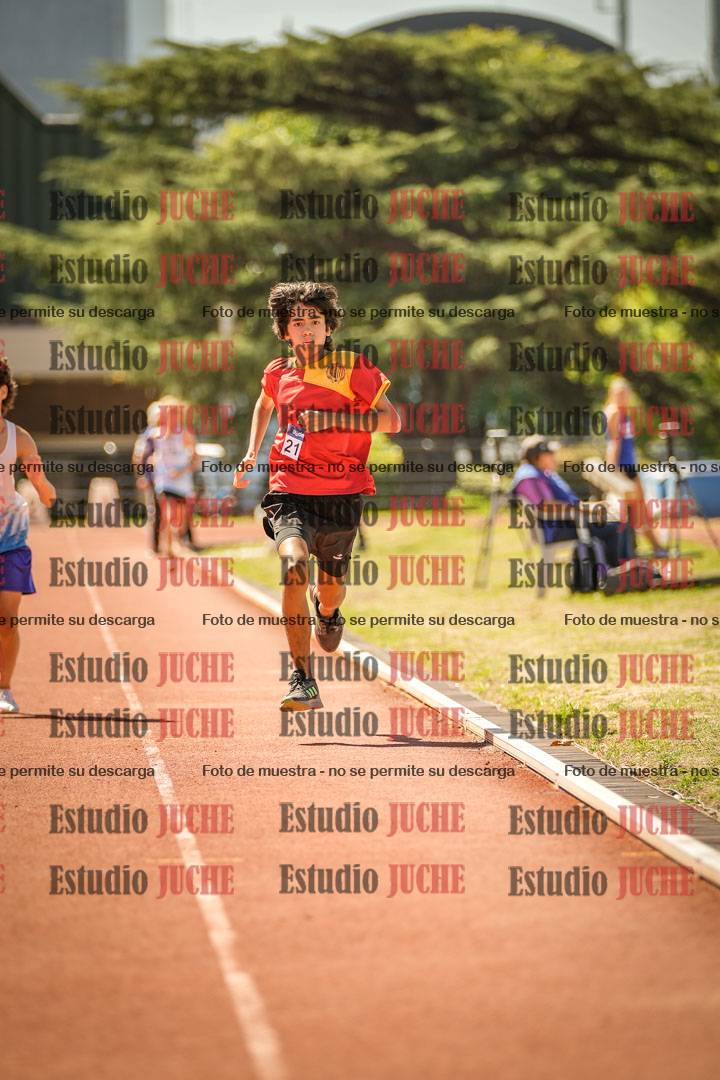 Fotos de los 600 m llanos de varones
