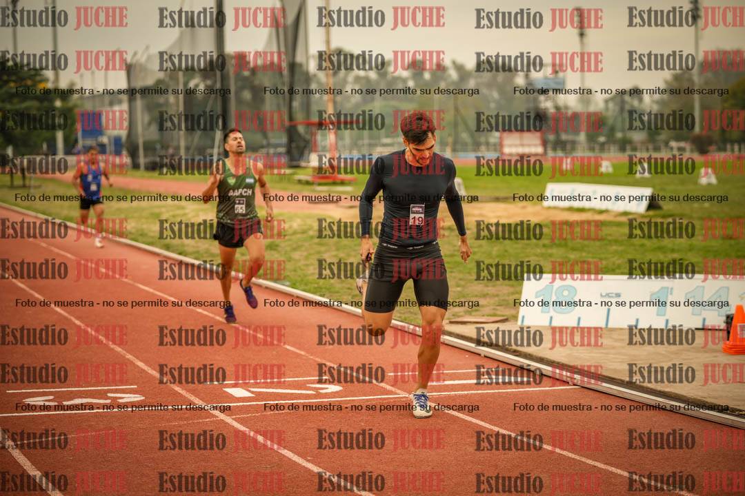 Fotos de los 800 m llanos de varones