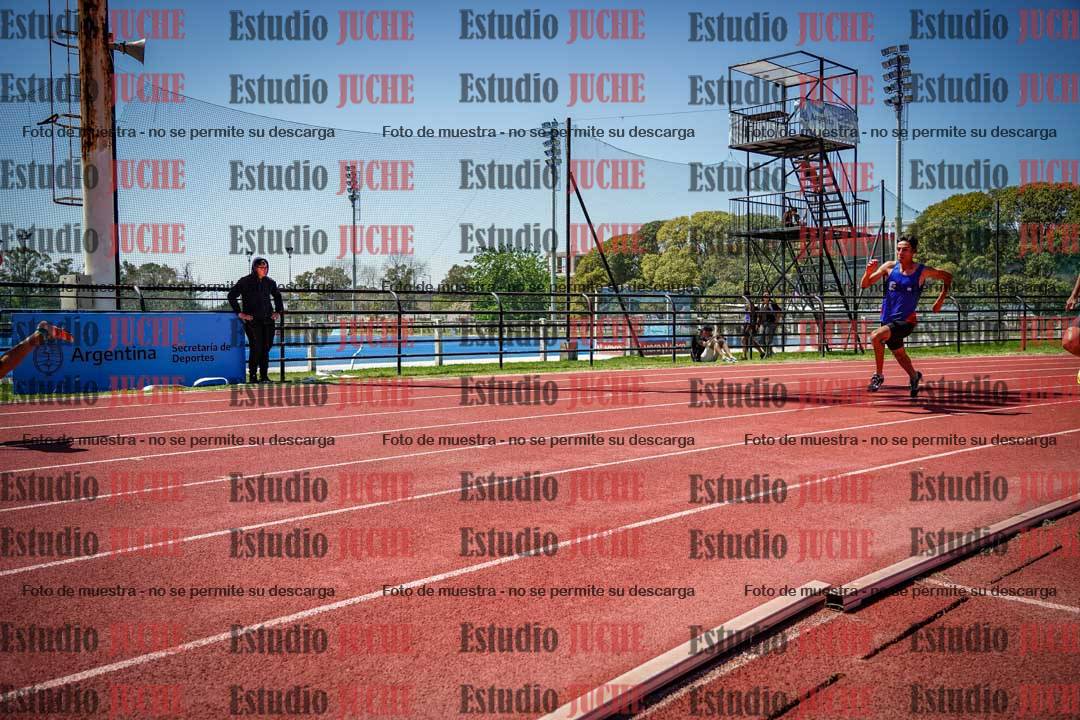 Fotos de los 200 m llanos de varones