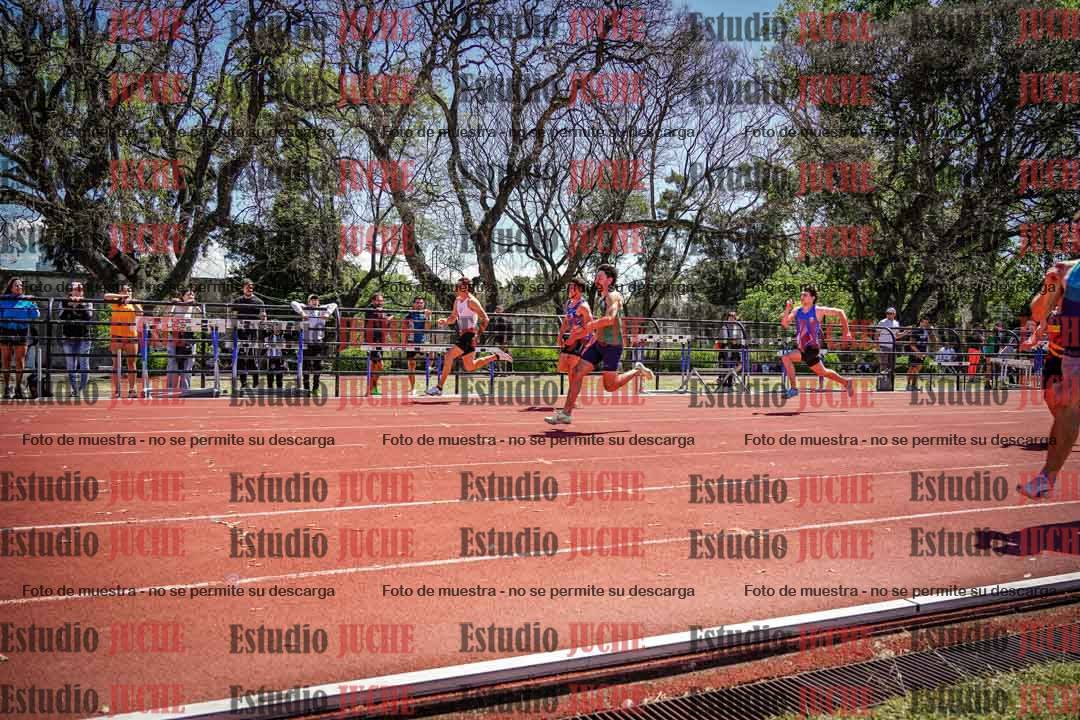Fotos de los 100 m llanos de varones