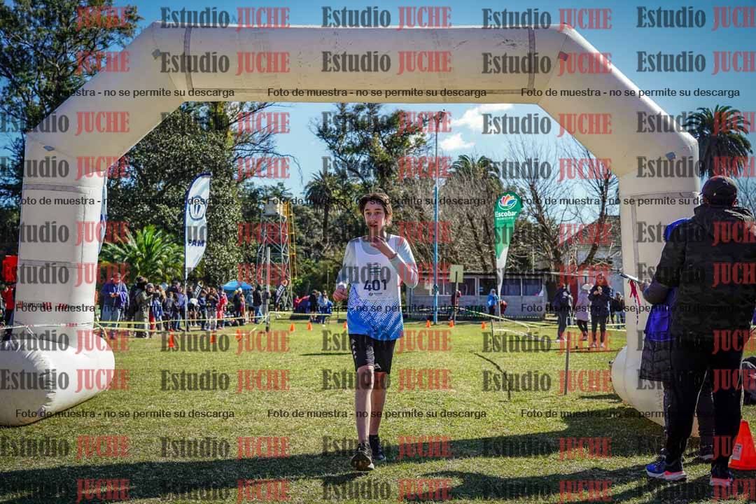 Fotos de la llegada del cross de 2000 m