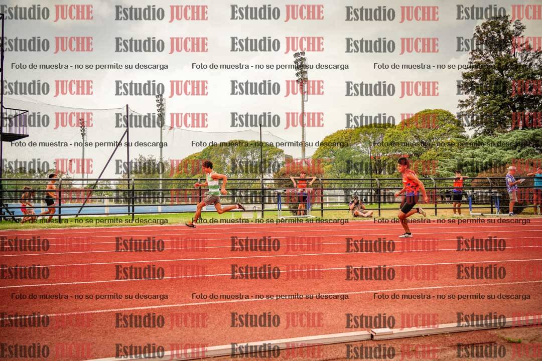 Fotos de los 200 m llanos de varones