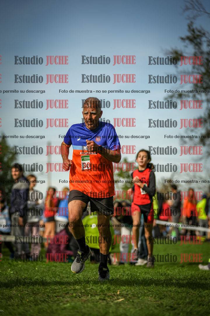 Fotos de la llegada del cross de 1500 m