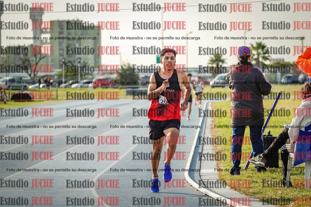 Fotos de los 3000 m llanos de varones