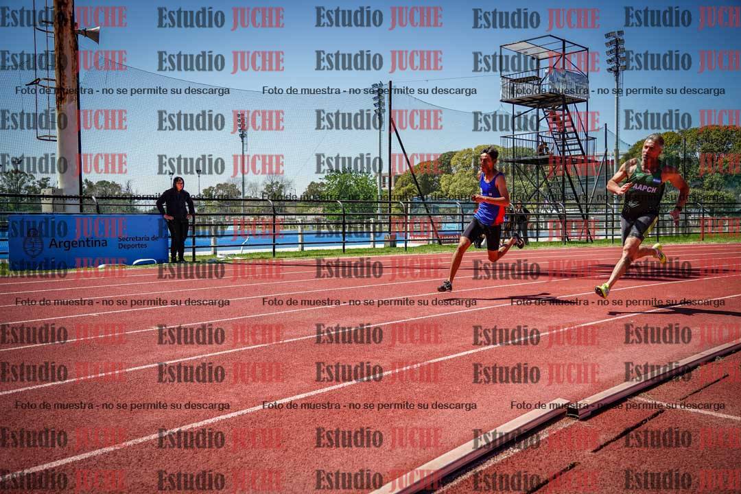 Fotos de los 200 m llanos de varones