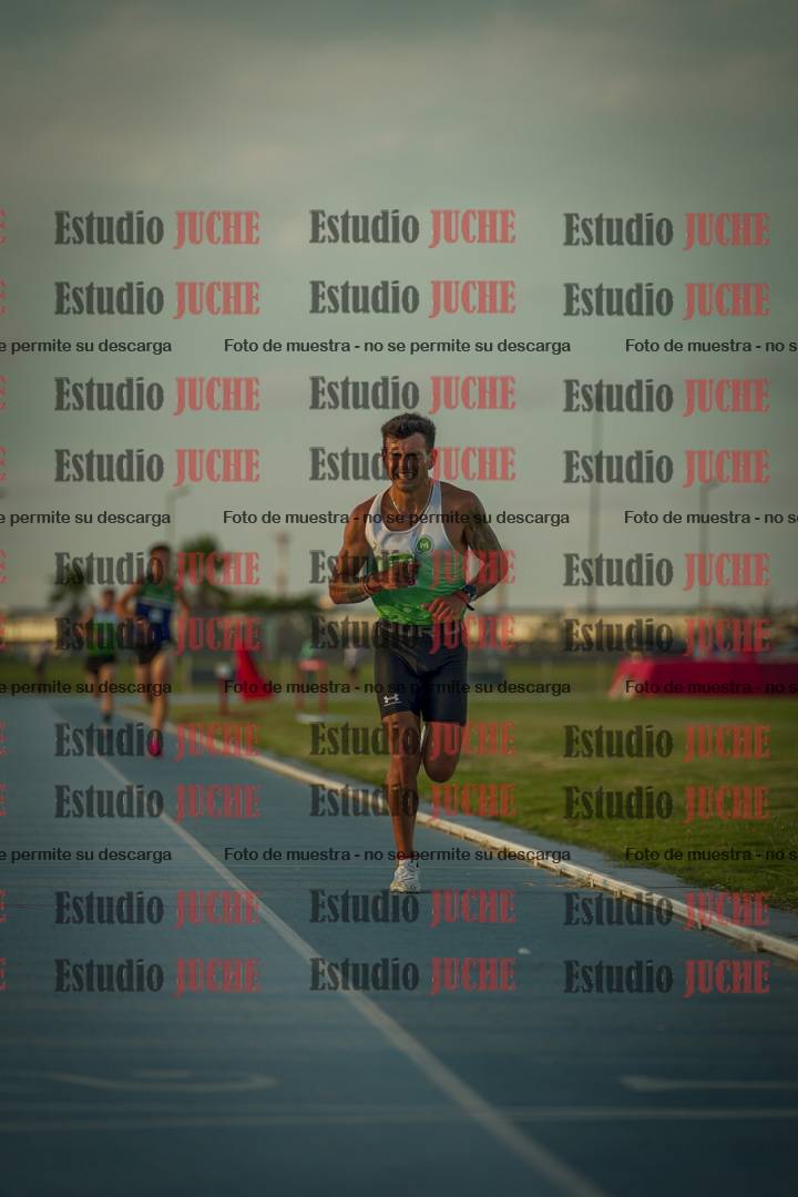 Fotos de los 3000 m llanos de varones