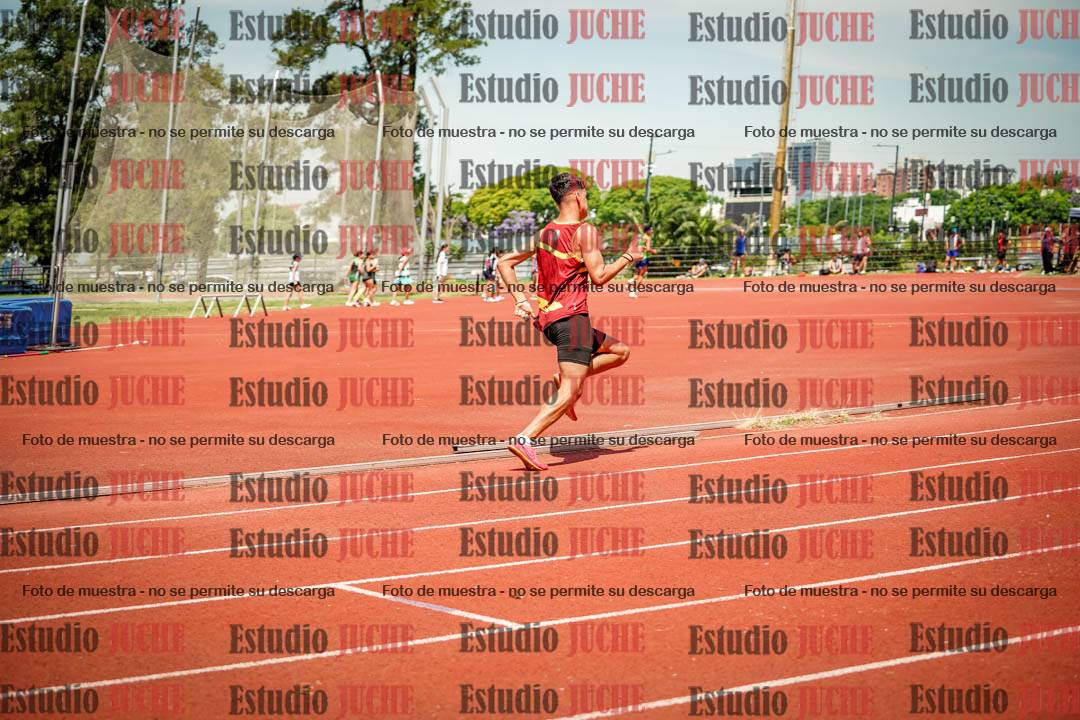 Fotos de los 400 m llanos de varones