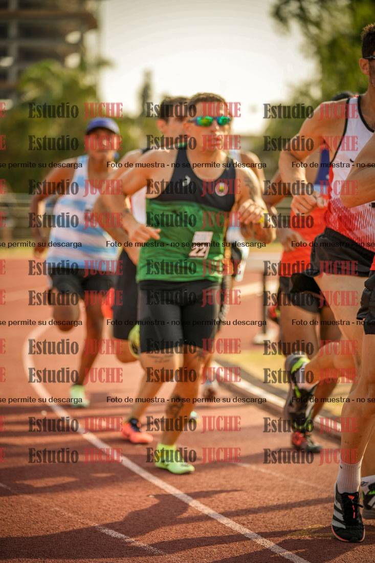 Fotos de los 1500 m llanos de varones