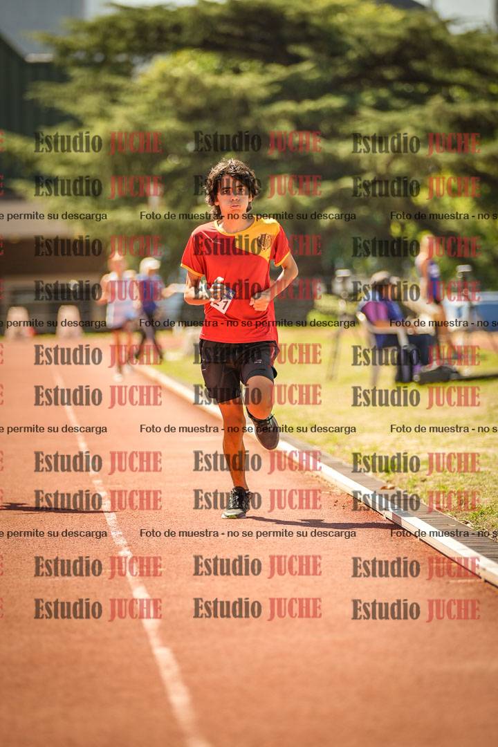Fotos de los 600 m llanos de varones