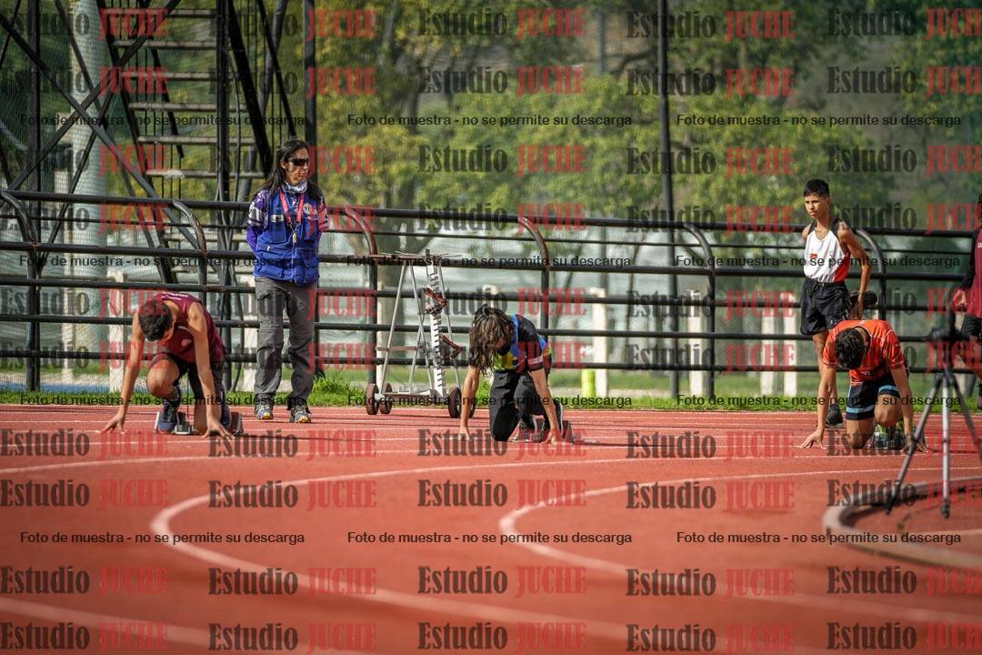 Fotos de los 150 m llanos de varones