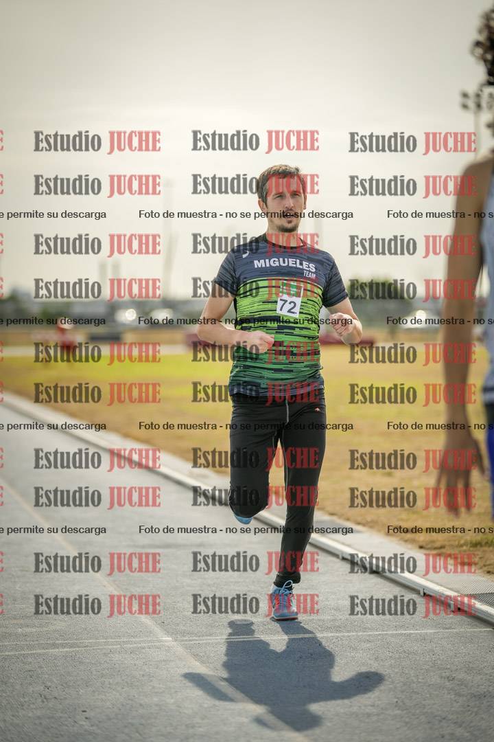 Fotos de los 800 m llanos de varones