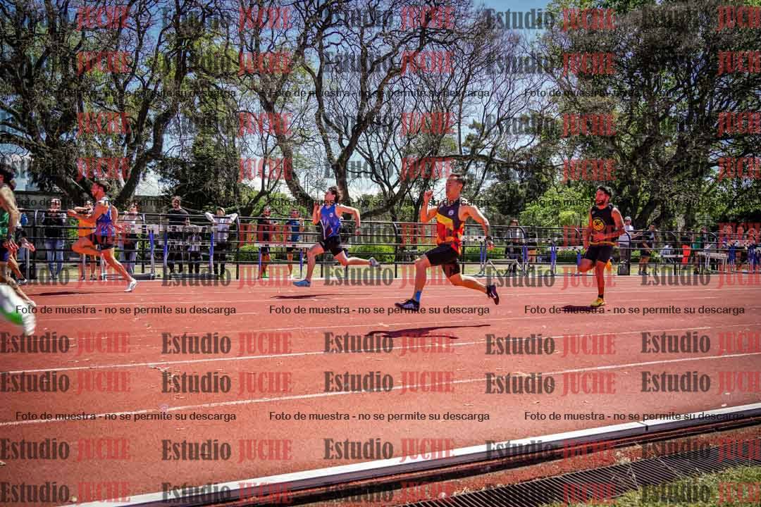 Fotos de los 100 m llanos de varones