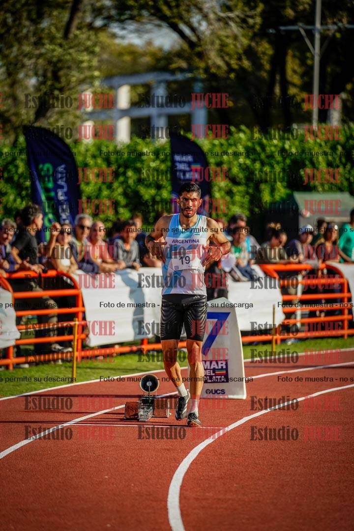 Fotos de los 400 m con vallas de varones