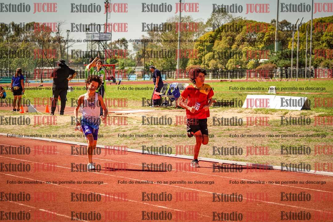 Fotos de los 600 m llanos de varones