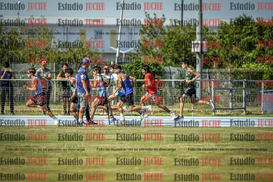 Fotos de los 600 m llanos de varones