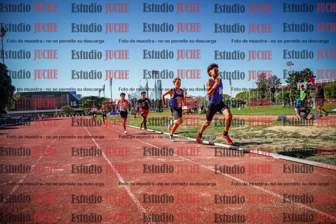 Fotos de los 600 m llanos de varones