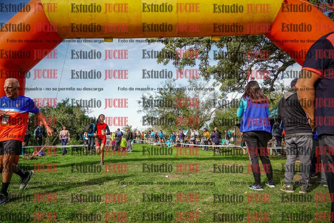 Fotos de la llegada del cross de 1500 m