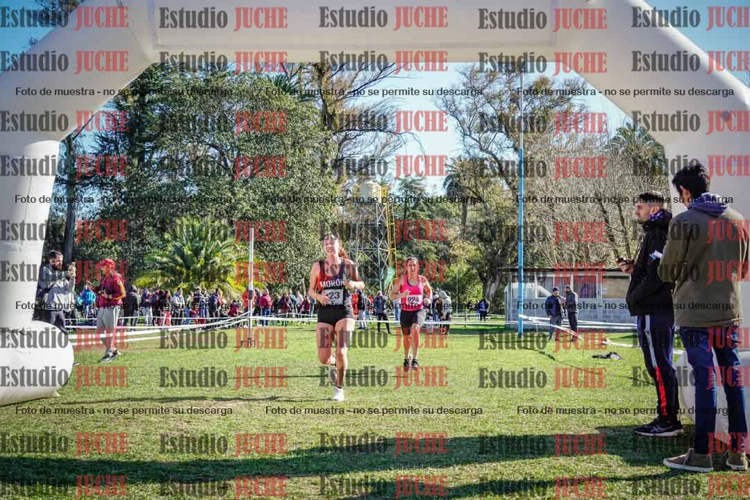 Fotos de la llegada del cross de 6000 m