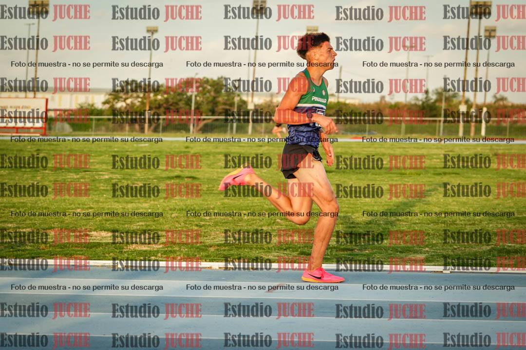 Fotos de los 3000 m llanos de varones