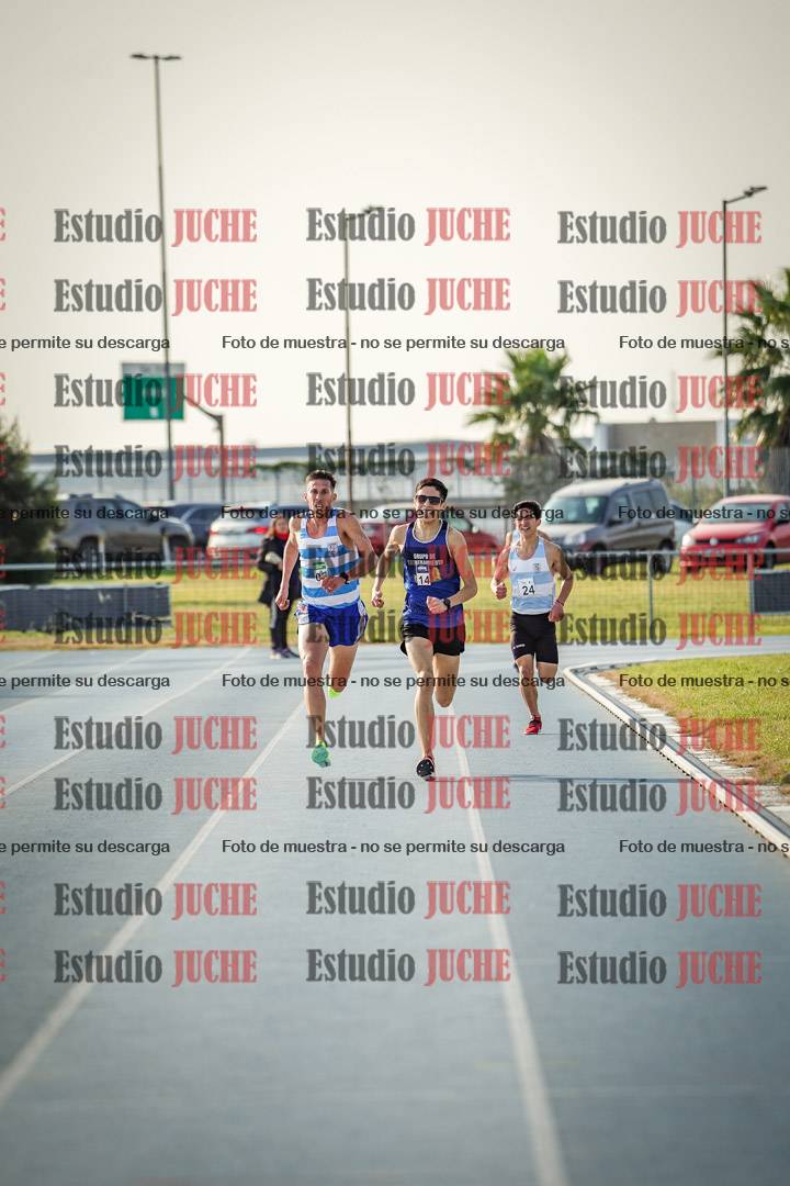Fotos de los 3000 m llanos de varones