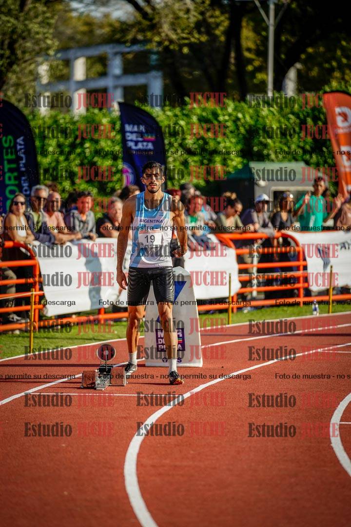 Fotos de los 400 m con vallas de varones