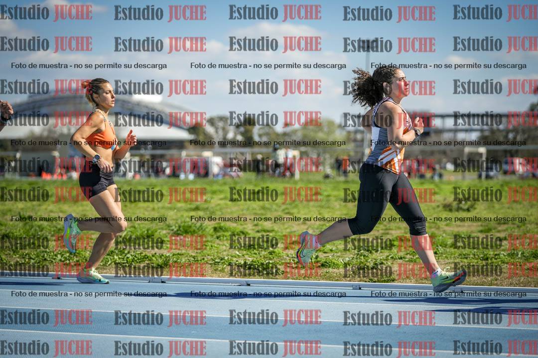 Fotos de los 5000 m llanos de mujeres y varones