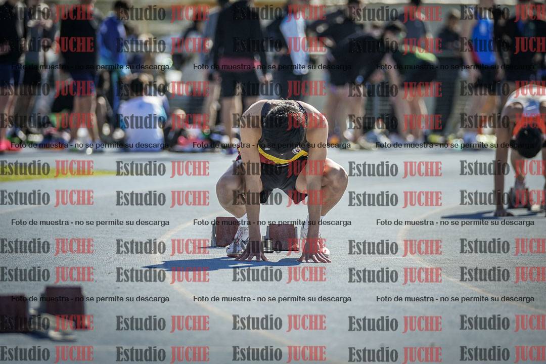 Fotos de los 400 m llanos de varones