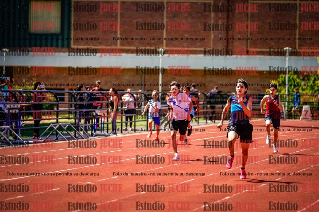 Fotos de los 150 m llanos de varones