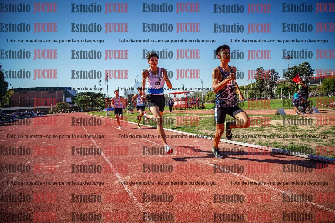 Fotos de los 600 m llanos de varones
