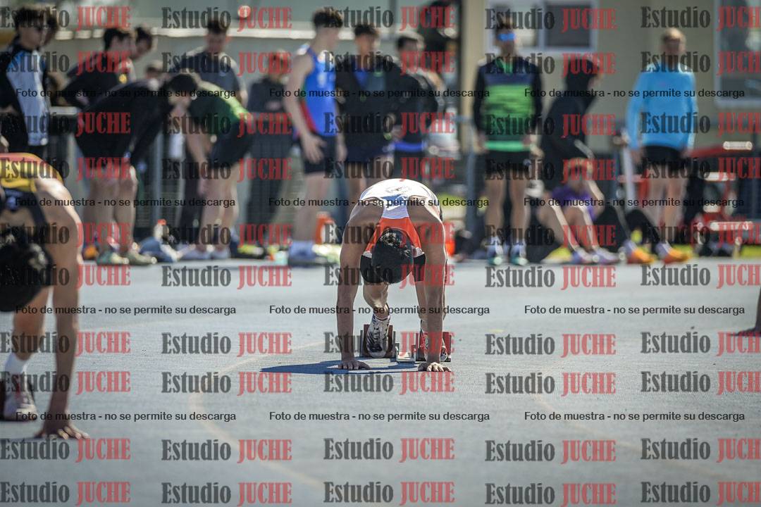 Fotos de los 400 m llanos de varones