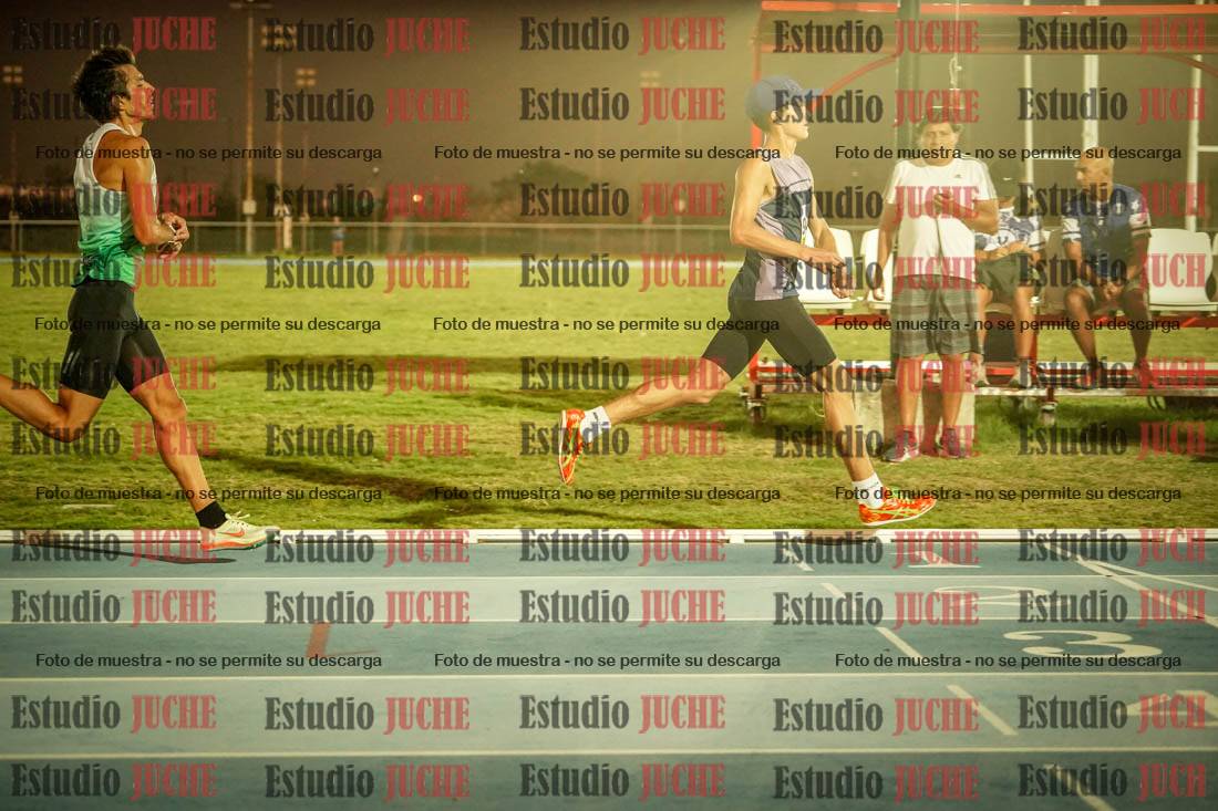 Fotos de los 3000 m llanos de varones