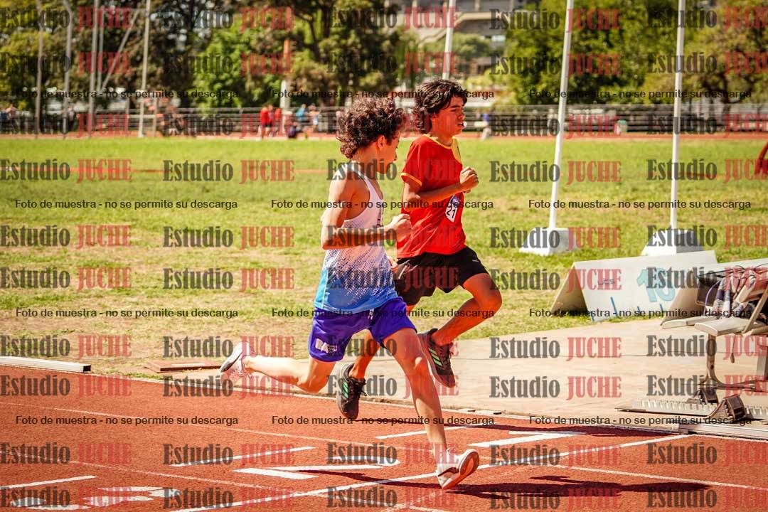 Fotos de los 600 m llanos de varones