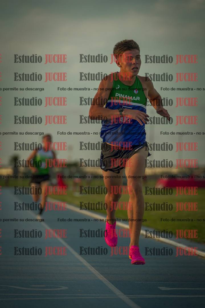 Fotos de los 3000 m llanos de varones