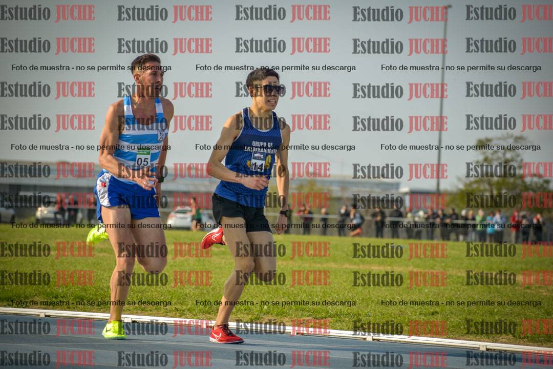 Fotos de los 3000 m llanos de varones