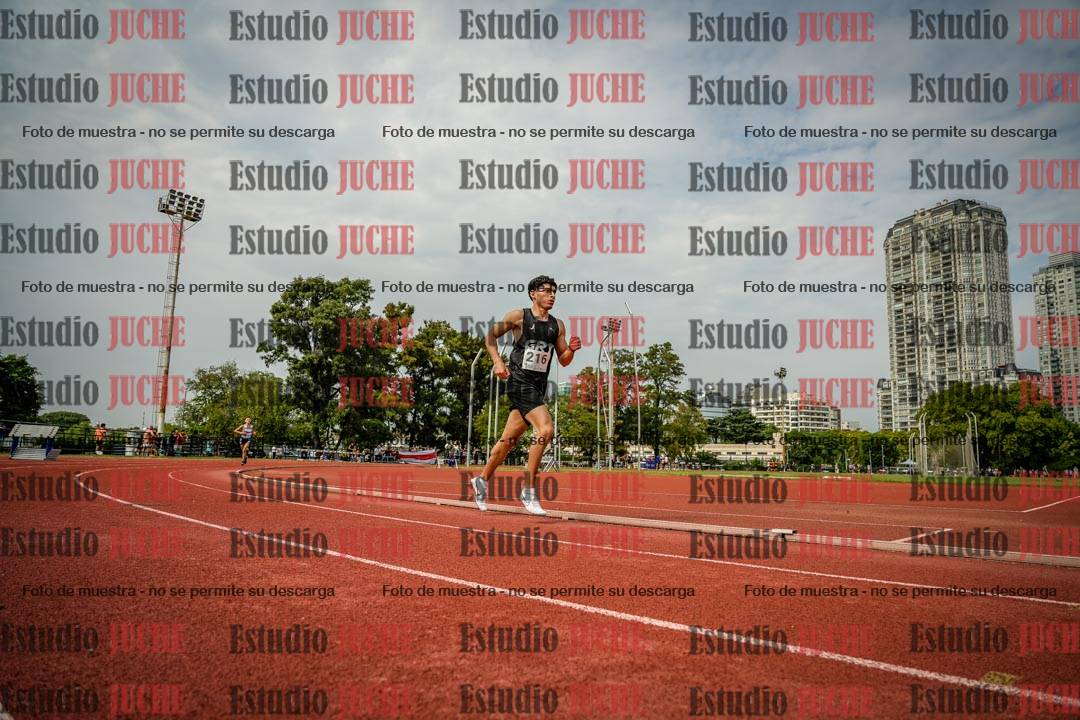 Fotos de los 3000 m llanos de varones