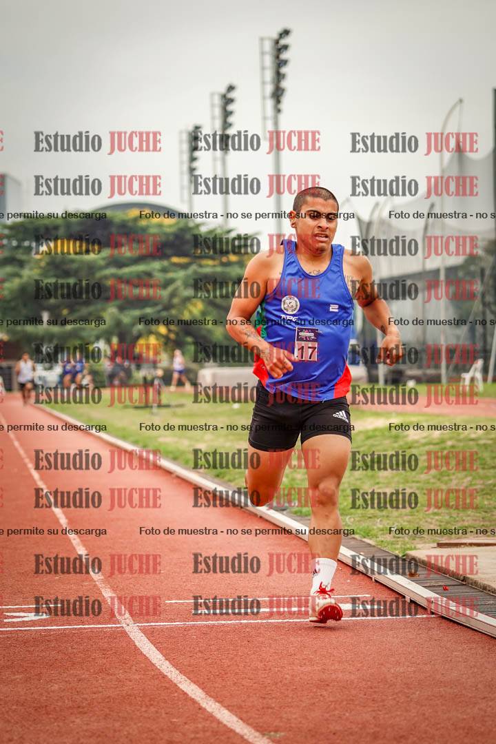 Fotos de los 800 m llanos de varones