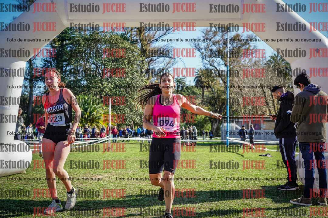 Fotos de la llegada del cross de 6000 m