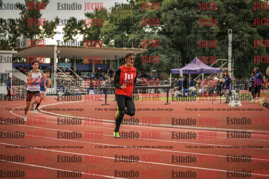 Fotos de los 400 m llanos de varones