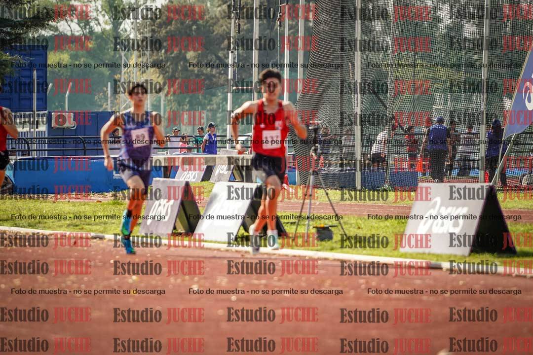 Fotos de los 800 m llanos de varones