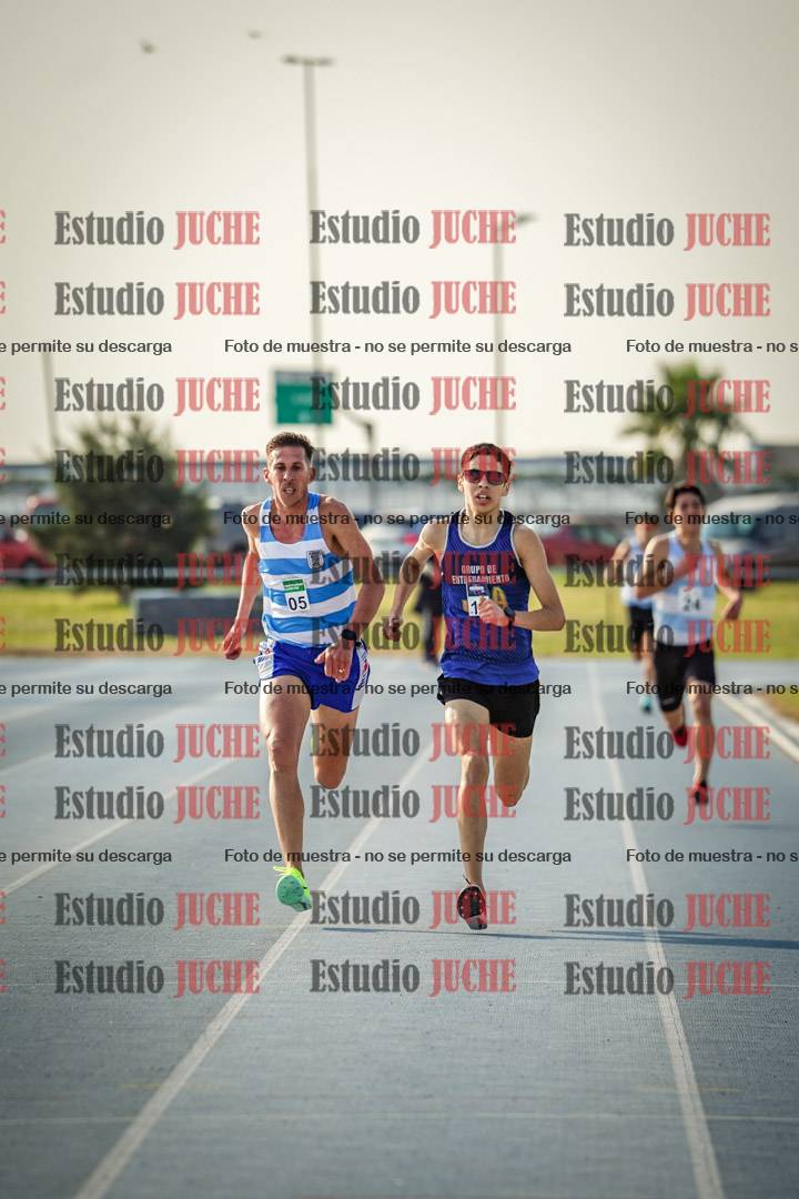 Fotos de los 3000 m llanos de varones