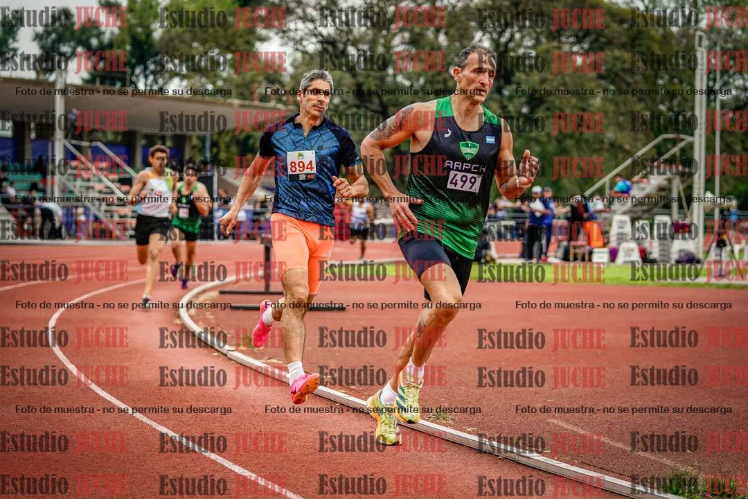 Fotos de los 800 m llanos de varones