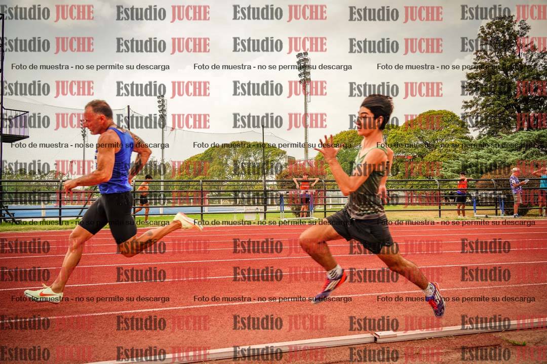 Fotos de los 200 m llanos de varones